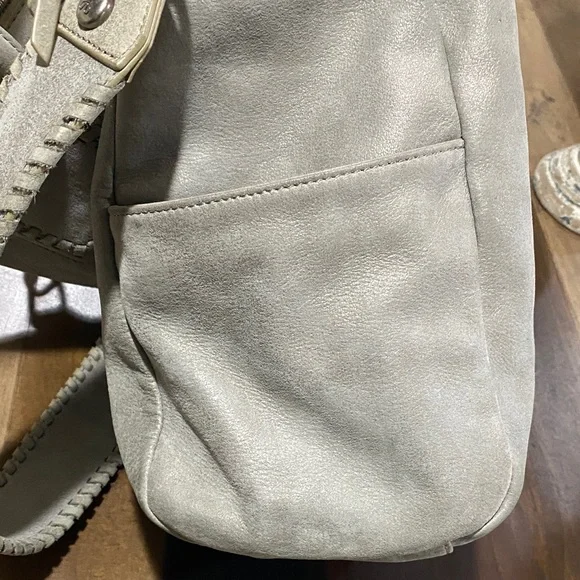 HOBO Large Shelia Silver Gray Women's Shoulder Bag - Picture 14 of 16